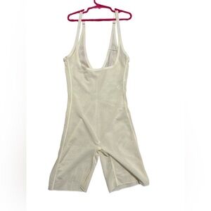 SKIMS size xs seamless sculpt mid thigh open bust bodysuit marble white nwt
